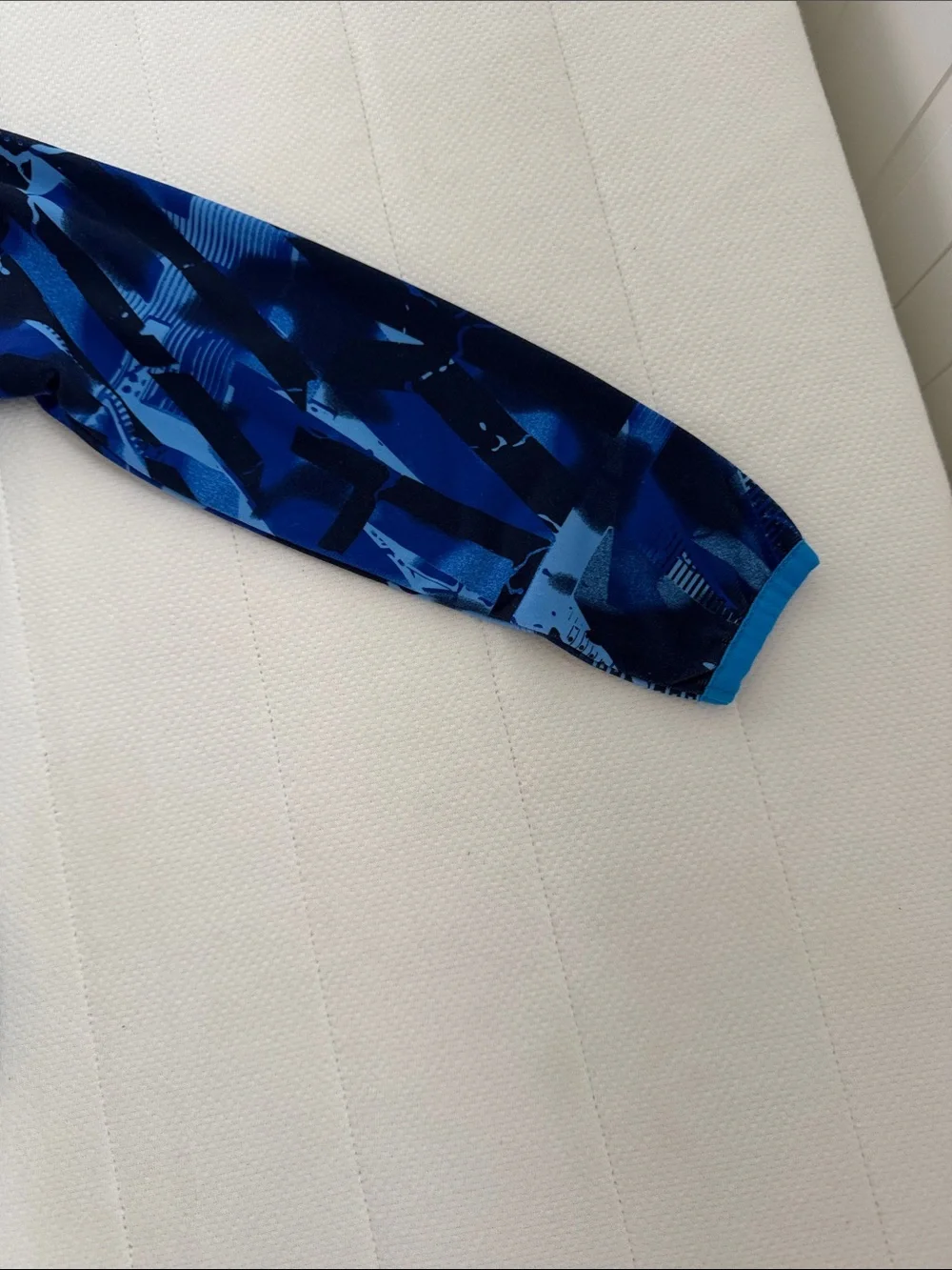 Nike Boys Blue Full-Zip Jacket with Patterned Sleeves